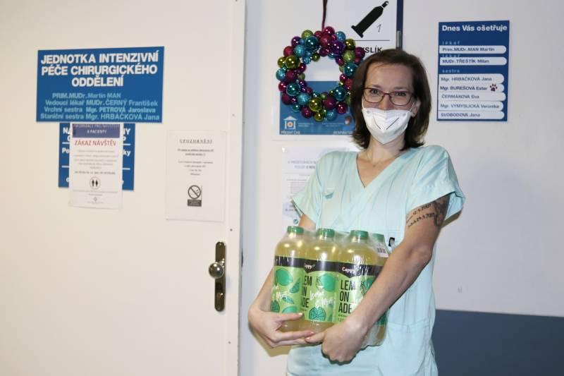 Coca-Cola HBC darovala nemocnicím nápoje v hodnotě 2 milionů