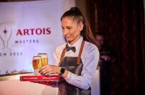 Stellu Artois nejlépe načepuje Kristýna Michálková