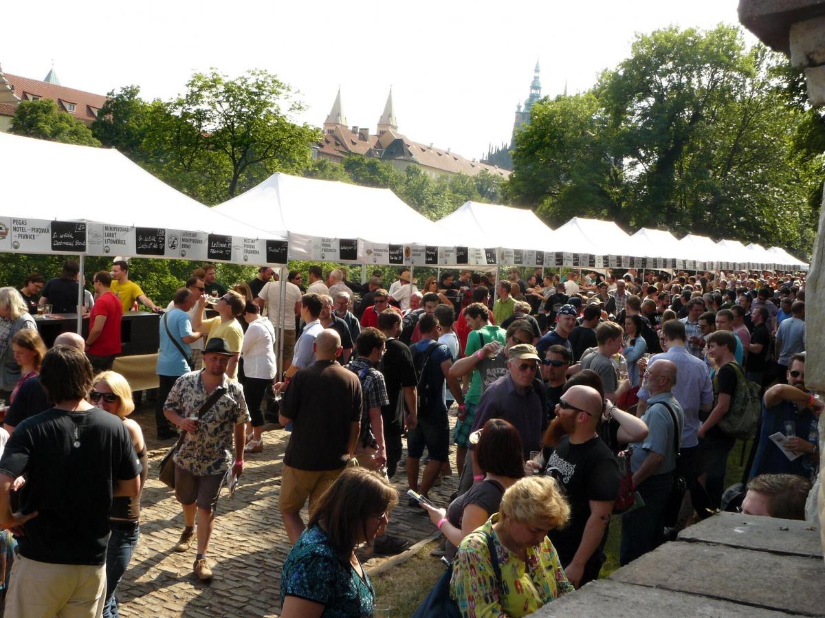 Festival minipivovarů na Pražském hradě již po páté