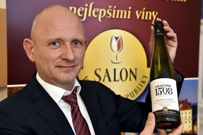 Sto nejlepších českých a moravských vín, to je Salon vín