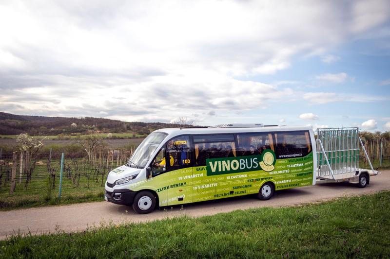 Chcete se stát prùvodcem na vinaøském autobusu?