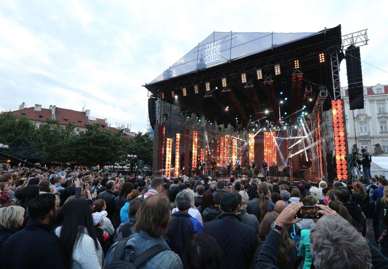 V červnu na Mattoni Koktejl Festival na Staroměstské náměstí