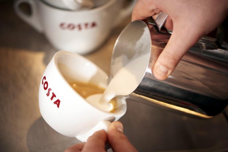 Zahřejte se v Costa Coffee