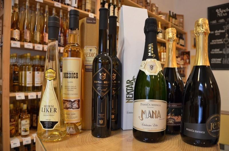 Slovinské medoviny a šampaňské v nabídce Muzea medoviny