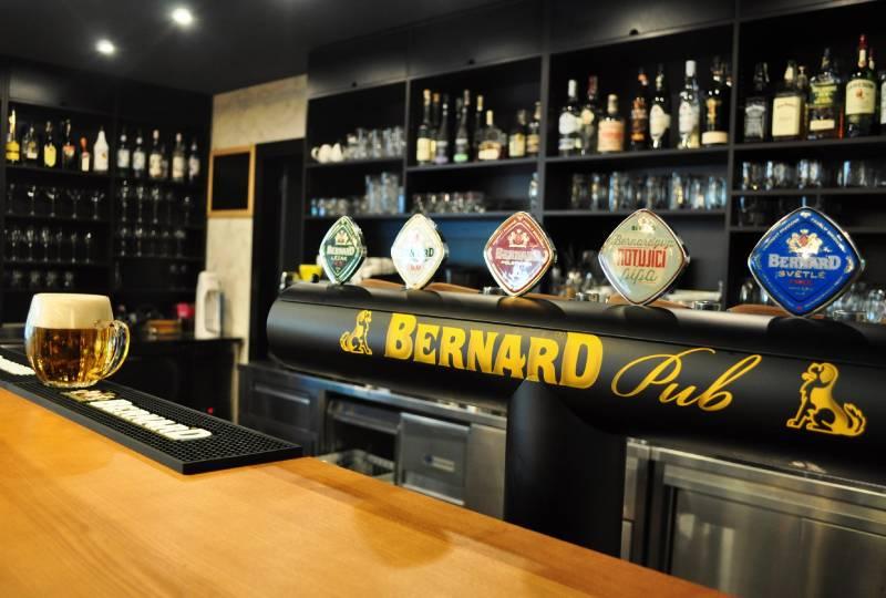 Otevření nového Bernard Pubu v Chomutově se zdrželo o půl roku