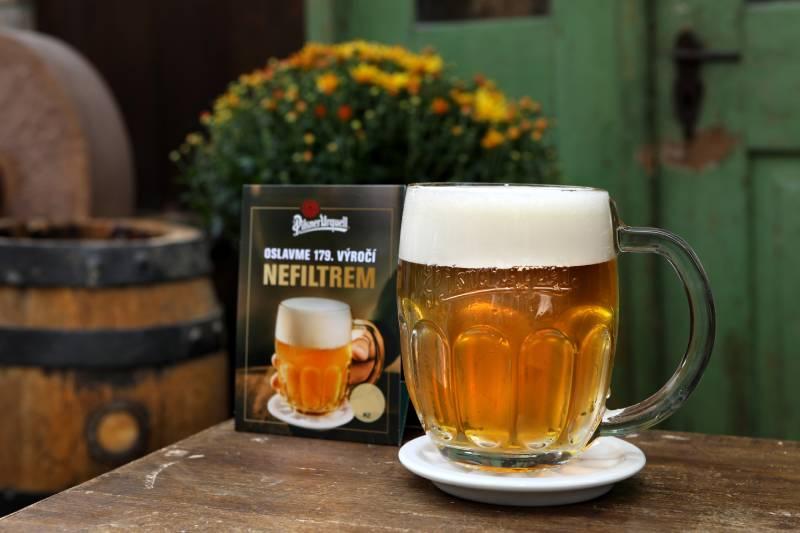 Říjnová Volba sládků: Nefiltrovaný Pilsner Urquell